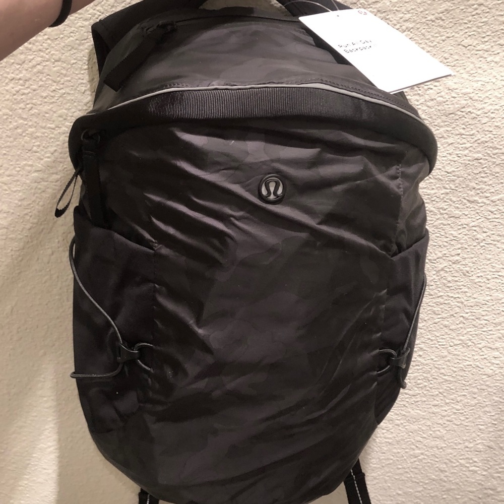 Lululemon Run All Day Backpack Black Camo